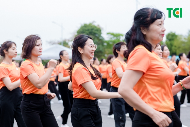 Ảnh Sự kiện Đồng diễn dân vũ &#8211; Phụ nữ Việt Nam giàu sức sống