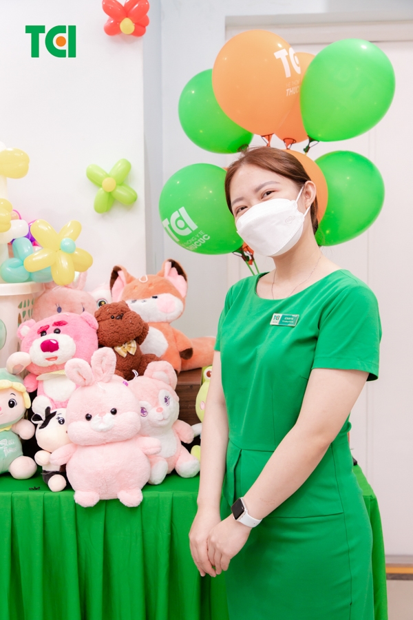 Ảnh Tặng quà 1/6 cho bé