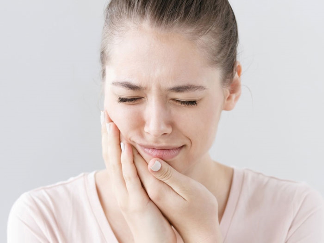 Những nguyên nhân gây đau nhức 2 hàm răng