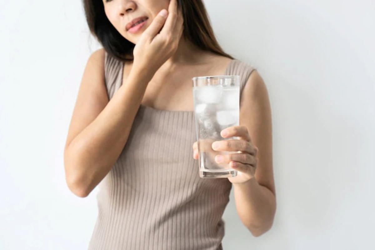 Nguyên nhân bị ê buốt sau khi cạo vôi răng