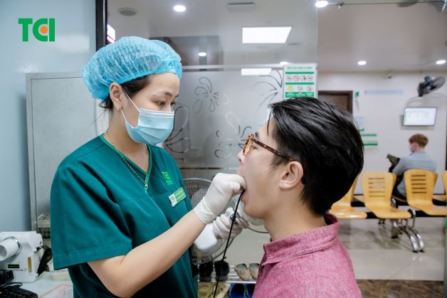 chất lượng hàn khe răng thưa
