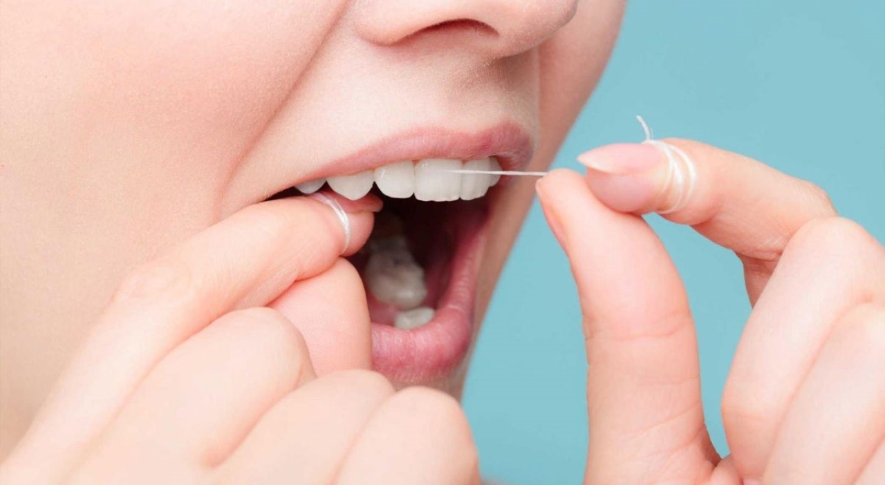Phương pháp làm sạch răng tại nhà đúng cách