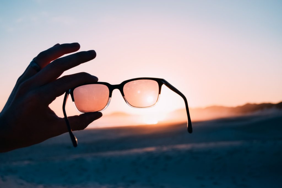 Tổng hợp thông tin bổ ích về tròng kính cận polarized