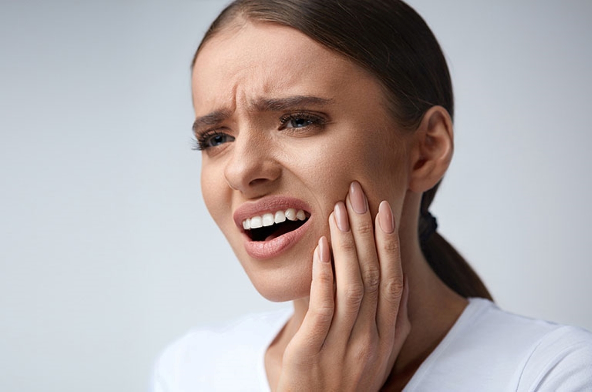 Vôi răng dưới nướu và những điều ít ai biết