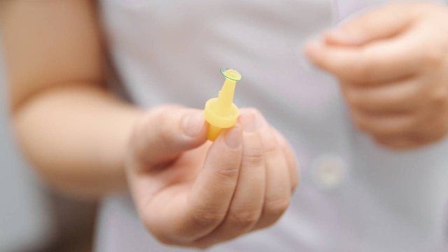 Giải đáp: Đeo kính ortho k có hết cận không