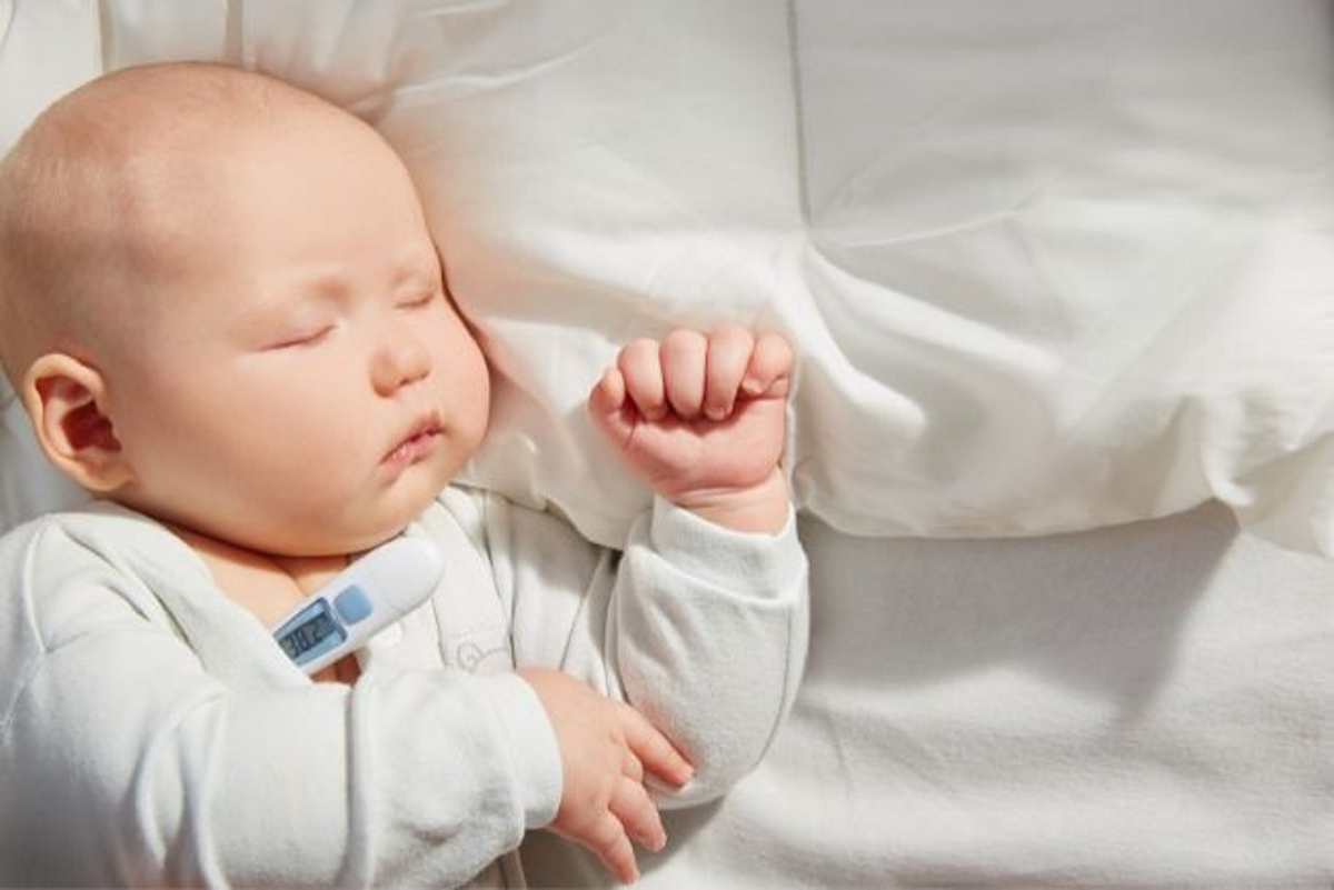Trẻ tiêm 6in1 về ngủ nhiều &#8211; Những điều cần biết