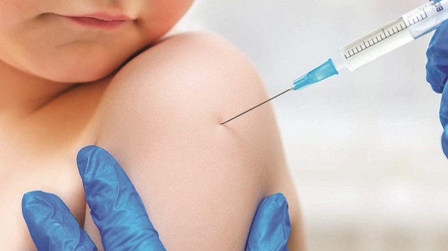 Tiêm vắc xin 5 trong 1