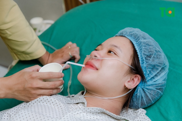 Ảnh Tiktoker triệu follower Đào Nguyễn Ánh trải nghiệm cùng vợ bầu tại TCI