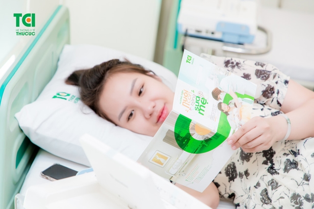 Ảnh Gia đình cầu thủ Lê Thanh Bình khám thai tại TCI