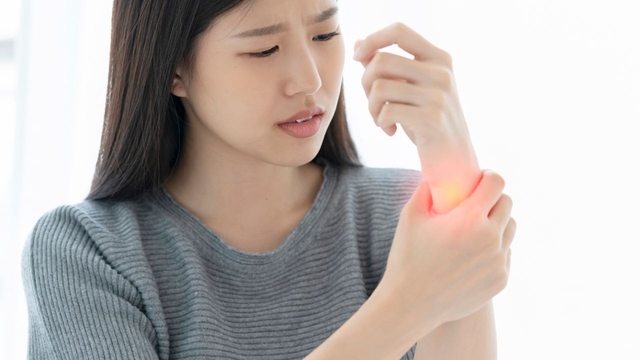 Hội chứng ống cổ tay là gì, cách chẩn đoán và điều trị thế nào