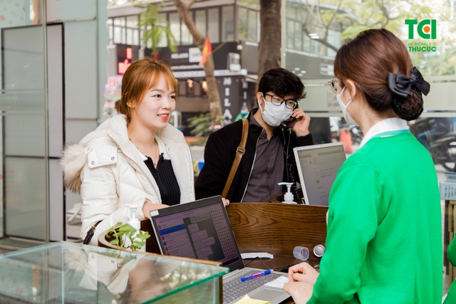Ảnh khách hàng Lê Thị Ngọc Huyền cắt kính tại Thu Cúc TCI