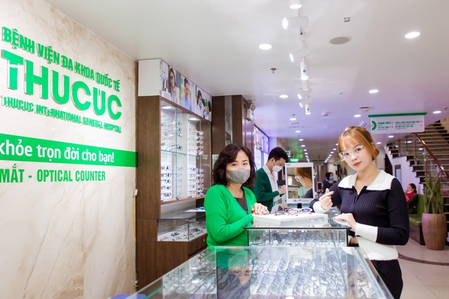 Ảnh khách hàng Lê Thị Ngọc Huyền cắt kính tại Thu Cúc TCI