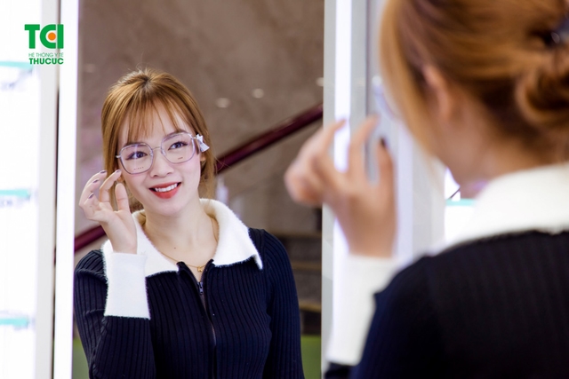 Ảnh khách hàng Lê Thị Ngọc Huyền cắt kính tại Thu Cúc TCI