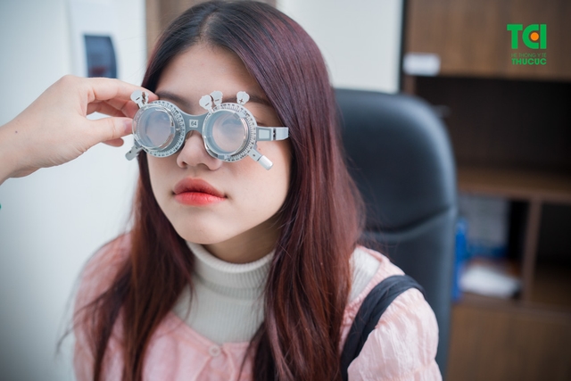 Ảnh &#8220;Bí quyết&#8221; lựa chọn kính phù hợp với khuôn mặt