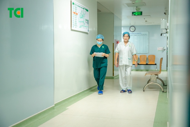 Ảnh khách hàng Nguyễn Thị Hằng phẫu thuật Phaco tại Thu Cúc TCI