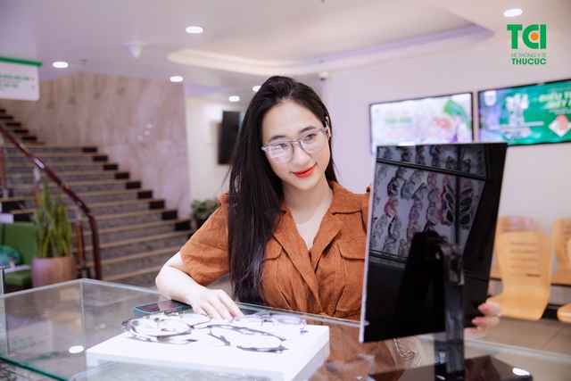 Cắt kính chất lượng cao &#8211; Chi phí cực &#8220;ngọt ngào&#8221; tại Thu Cúc TCI