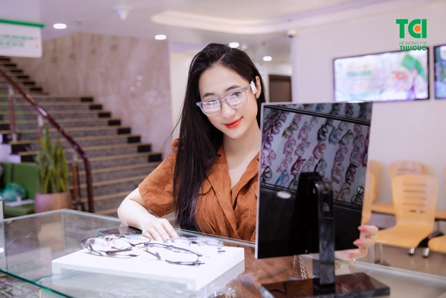 Cắt kính chất lượng cao &#8211; Chi phí cực &#8220;ngọt ngào&#8221; tại Thu Cúc TCI