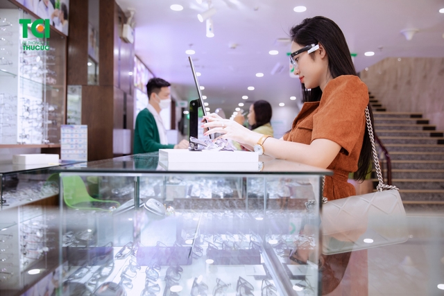 Cắt kính chất lượng cao &#8211; Chi phí cực &#8220;ngọt ngào&#8221; tại Thu Cúc TCI