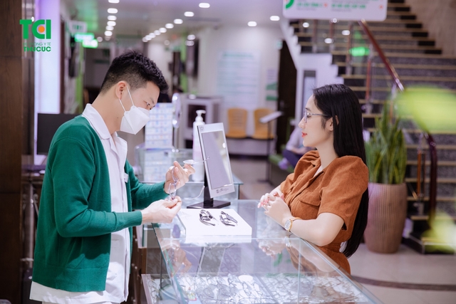 Cắt kính chất lượng cao &#8211; Chi phí cực &#8220;ngọt ngào&#8221; tại Thu Cúc TCI