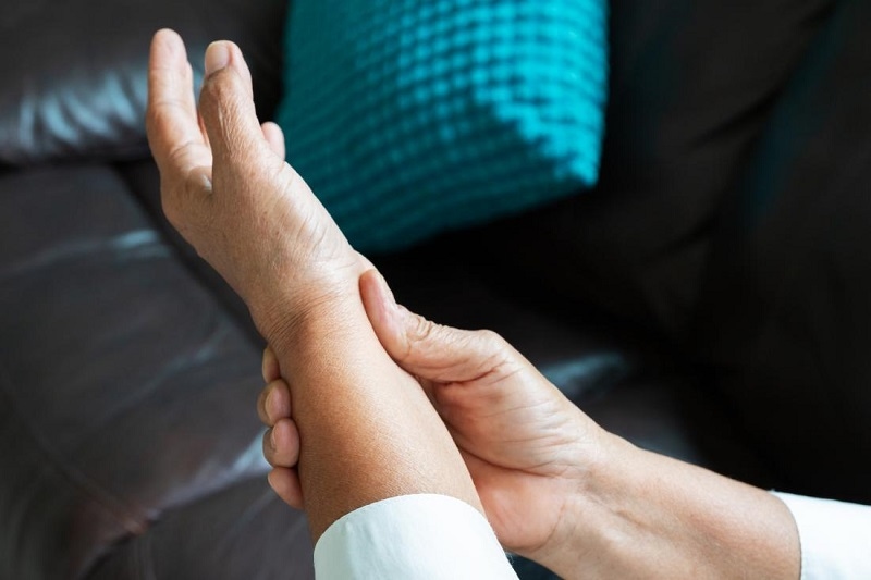 Nguyên nhân gây hội chứng đau cổ tay