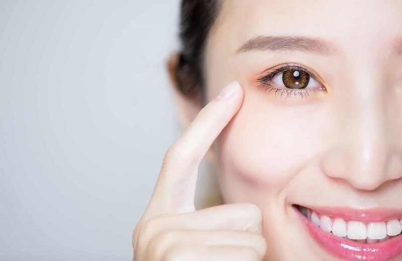 Không phải ai cũng được phẫu thuật nâng cơ mi trên