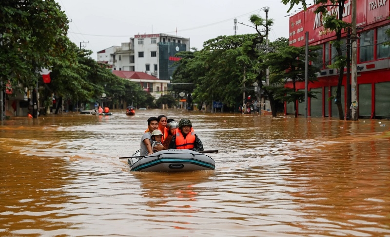 Mưa lũ kéo dài, bệnh đau mắt đỏ có nhiều khả năng bùng phát thành dịch