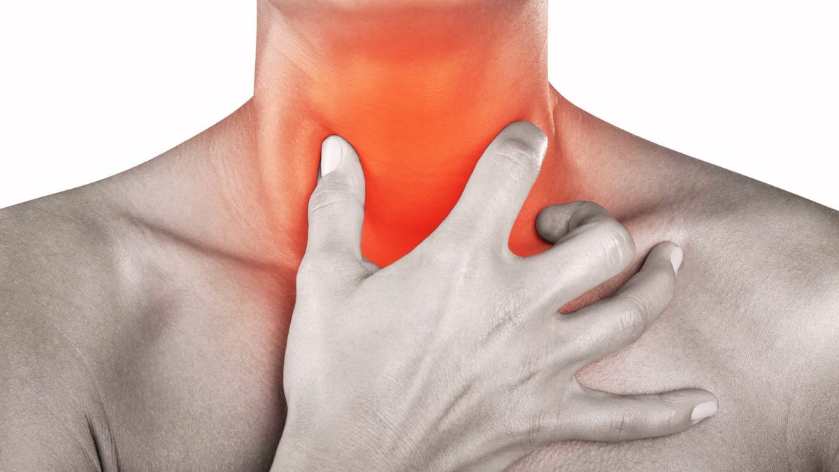 Phân biệt đau họng do trào ngược dạ dày và viêm họng