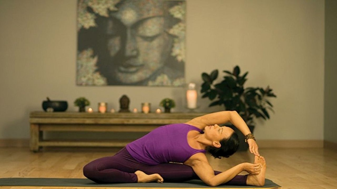 Tác dụng của tập yoga vào buổi tối
