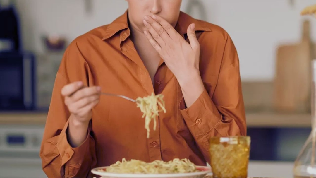 Ăn xong ợ hơi nhiều: Cách cải thiện và lưu ý quan trọng