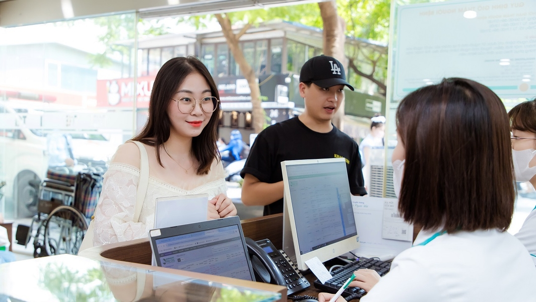 Kính cận 5 độ cho trẻ em: Những điều cha mẹ cần biết