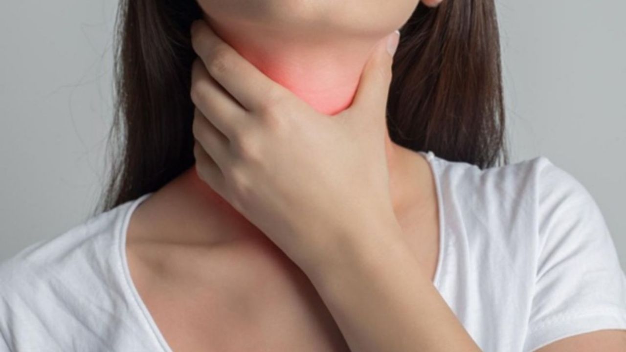 Bí mật đằng sau triệu chứng ợ chua nóng cổ