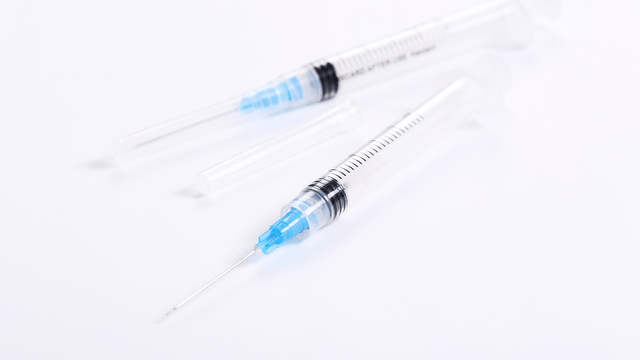 Tìm hiểu chi tiết về vấn đề có nên tiêm vắc-xin 5 trong 1