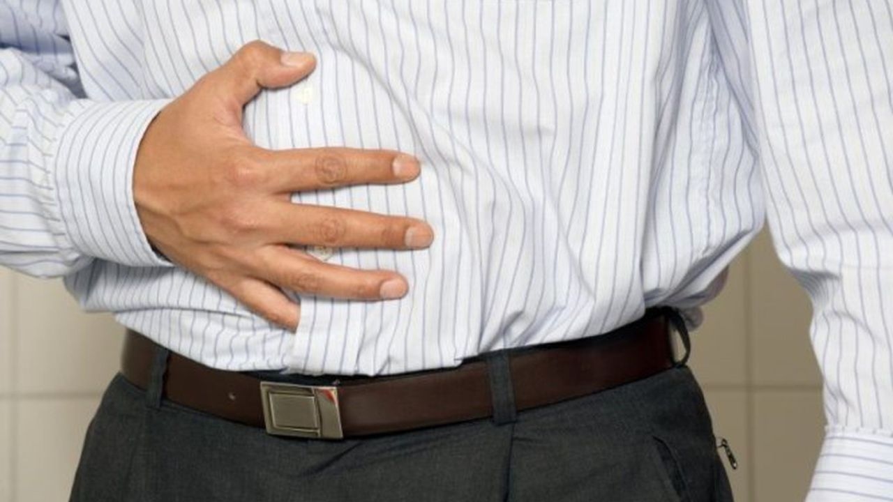 Sôi bụng ợ hơi do đâu và biện pháp cải thiện