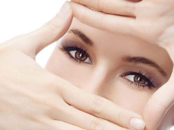 Việc bổ sung đầy đủ omega 3 giúp duy trì đôi mắt sáng khỏe.