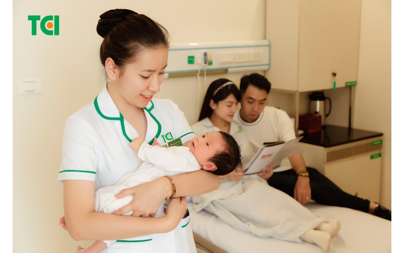 Có cần ở cữ sau sinh mổ
