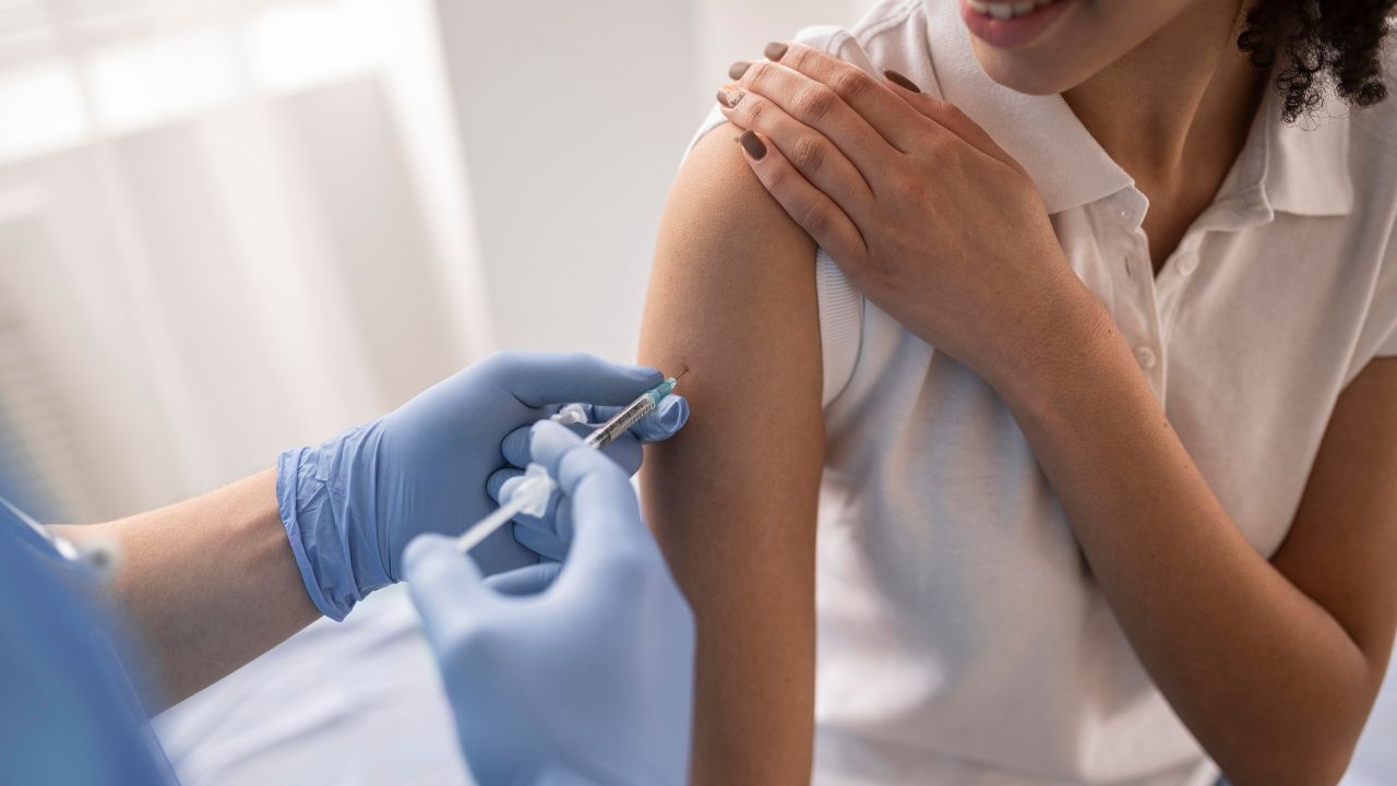 Tìm hiểu về vấn đề bị HPV có nên tiêm vacxin nữa không
