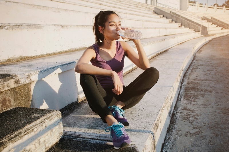 Làm gì để hỗ trợ việc chạy bộ sau bữa ăn?