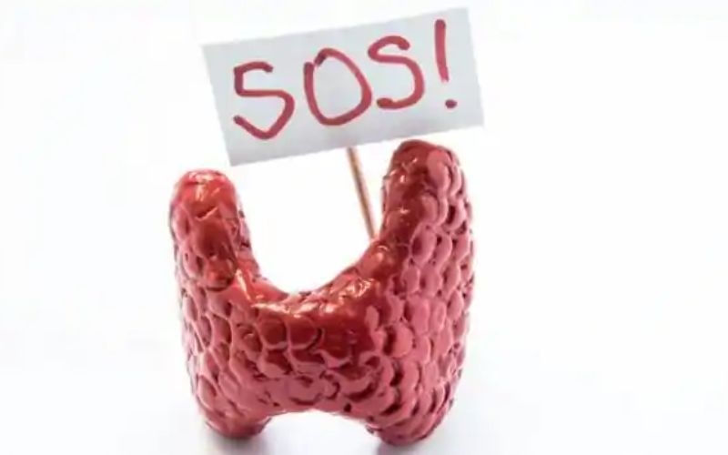 Cường giáp (hyperthyroidism) là một dạng rối loạn tuyến giáp khi tuyến này tiết ra quá nhiều hormone thyroxin (T4) và triiodothyronine (T3)