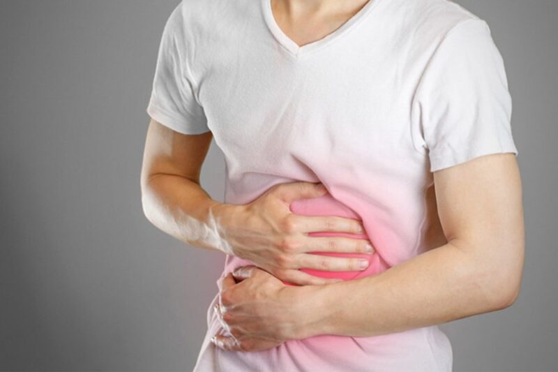 Bị đau dạ dày và đắng miệng cần sớm chẩn đoán nguyên nhân và điều trị sớm, tránh biến chứng.