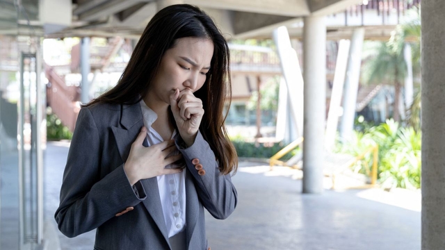Khó nuốt đau họng là dấu hiệu bệnh gì?