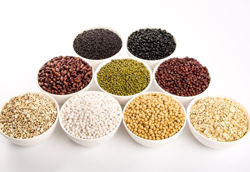 Các loại sữa thực vật không chứa cholesterol và ít chất béo bão hòa cũng là một lựa chọn tốt cho người bị mỡ máu.