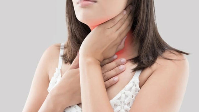 Ợ hơi nghẹn cổ: dấu hiệu đơn giản hay cảnh báo từ cơ thể?