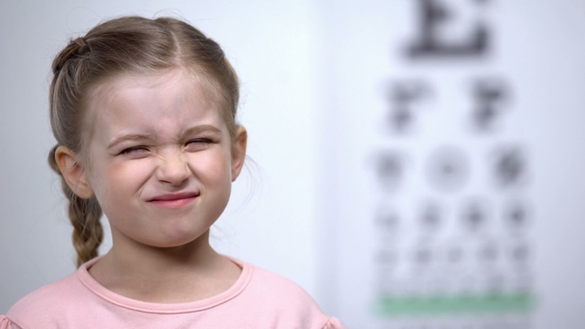 Điều trị tật khúc xạ cho trẻ em hiệu quả