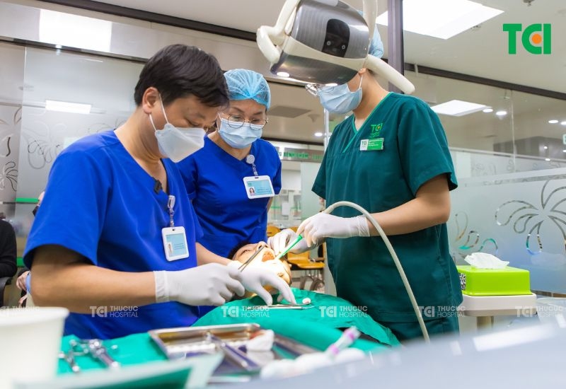 Một trong những cách điều trị sâu răng viêm tủy hiệu quả nhất hiện nay là điều trị tủy.