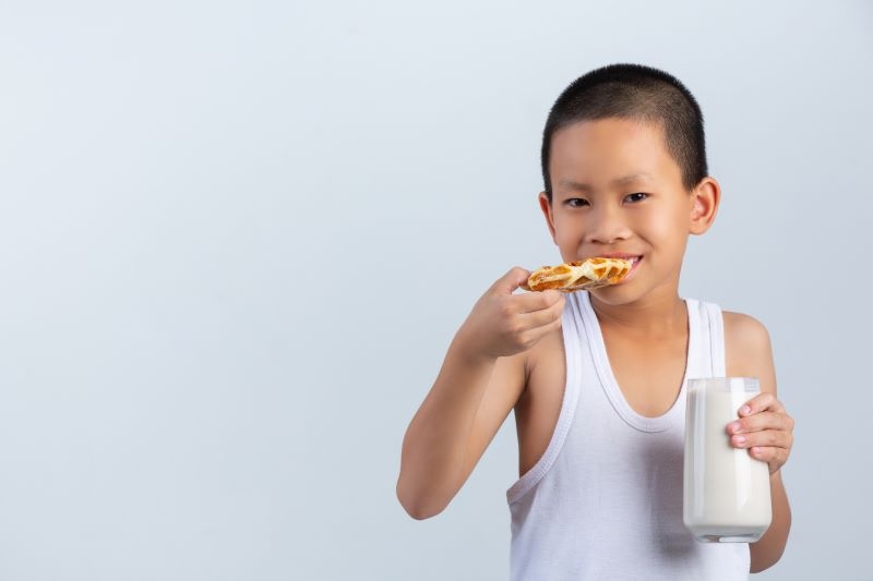 Suy dinh dưỡng không chỉ là thiếu ăn mà còn do thiếu hụt protein, vitamin, khoáng chất và năng lượng.