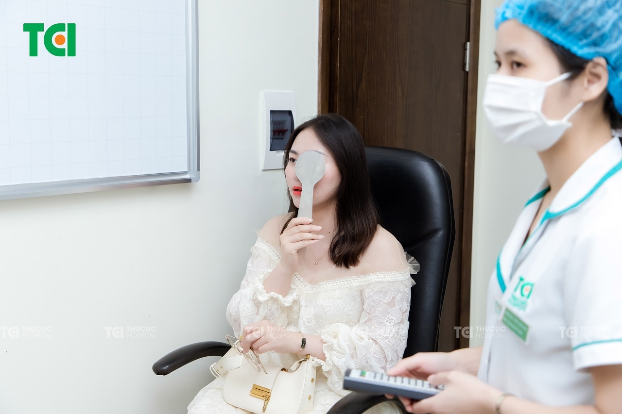 Đo mắt 6/10 là cận bao nhiêu độ