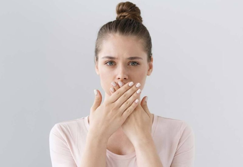 Ăn không tiêu ợ chua thường do vấn đề về tiêu hóa