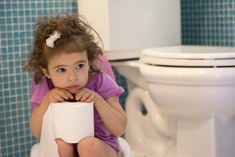 tiêu chảy cấp ở trẻ nên ăn gì - trẻ mệt mỏi, mất nhiều nước