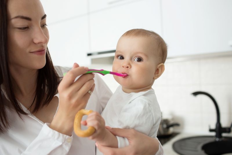 trẻ em ăn gạo lứt có tốt không