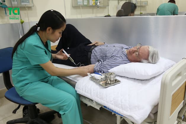 chăm sóc người bệnh tận tình chu đáo tại Thu Cúc TCI